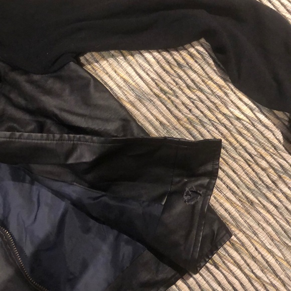 STUSSY Leather Jacket - Picture 6 of 7